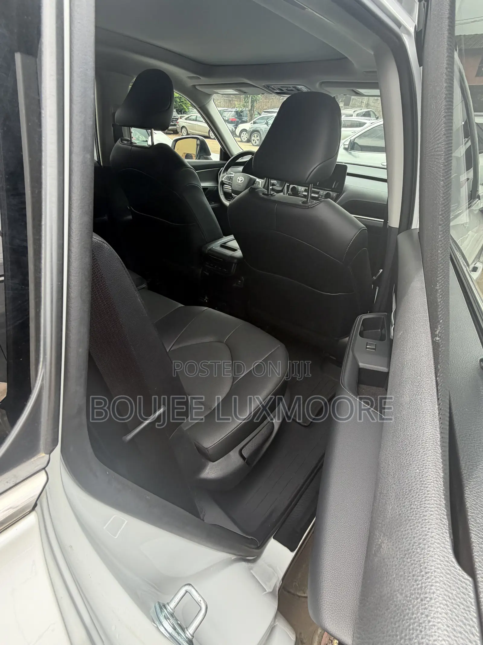 Toyota Grand Highlander XLE AWD 2024 White