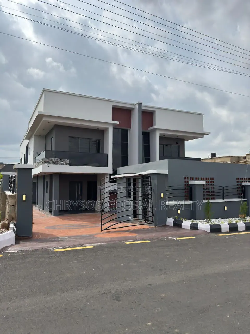 4bdrm Duplex in Legacy Estate, for rent