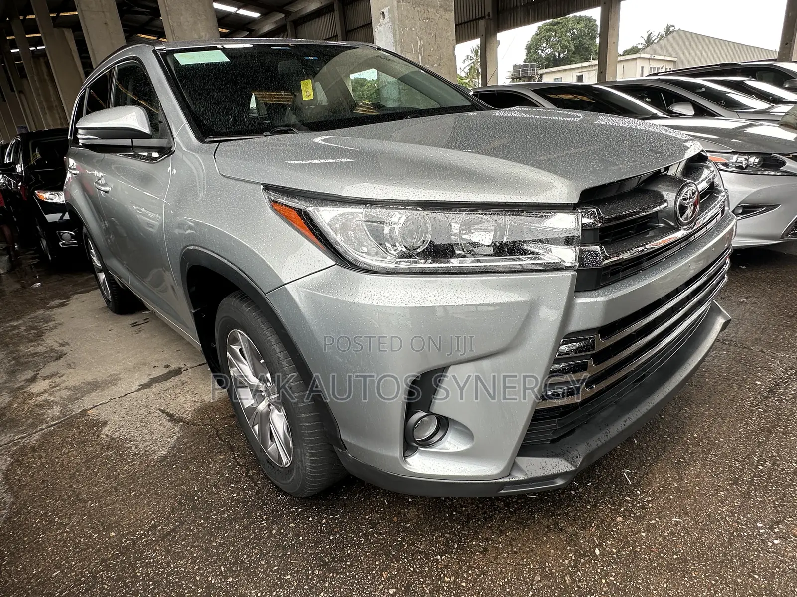 Toyota Highlander XLE 4dr SUV AWD (3.5L 6cyl 6A) 2015 Silver