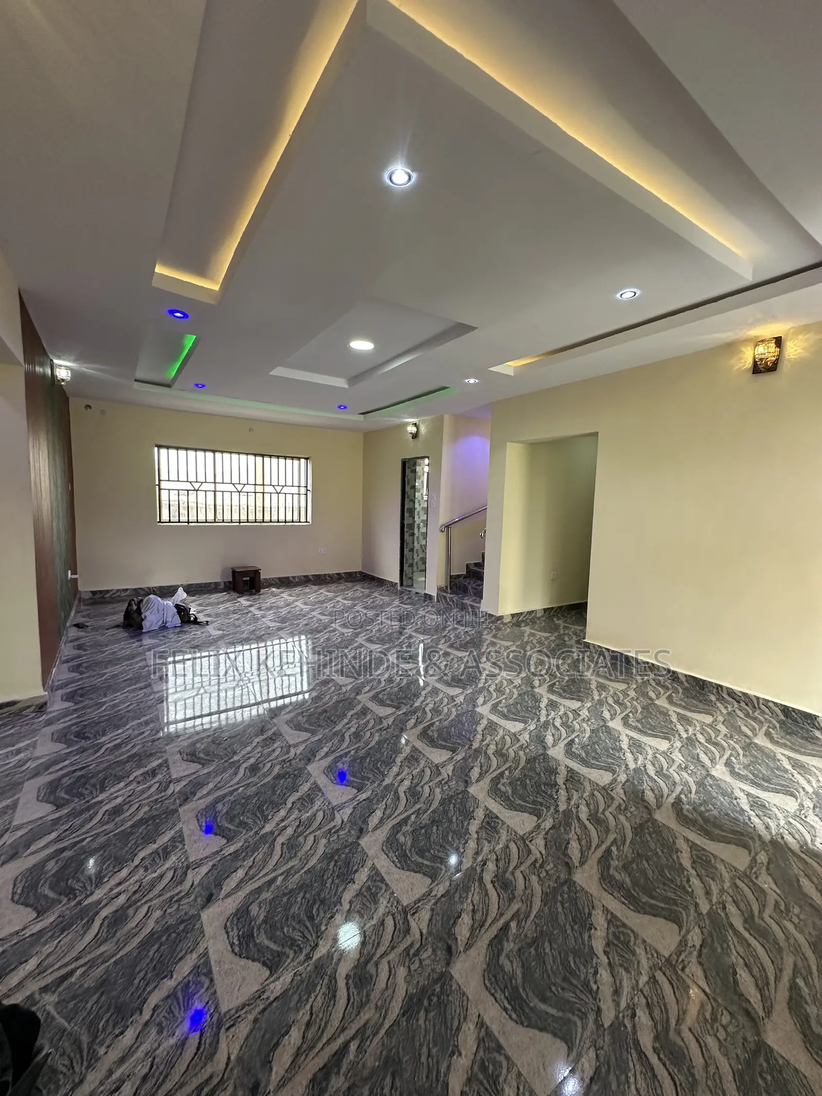 4bdrm Duplex in Akala Way, Akobo for rent