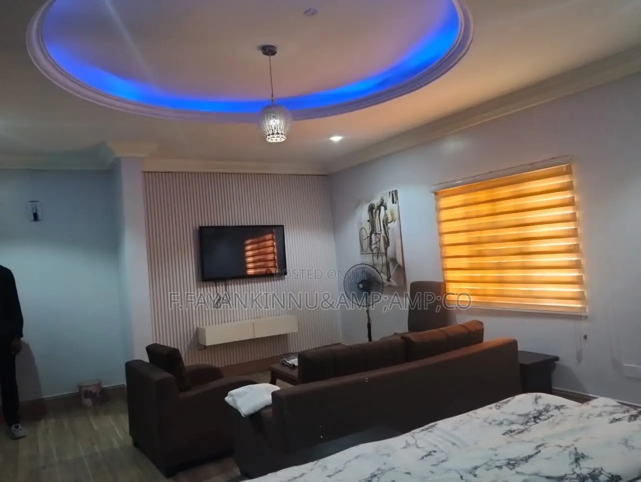 17bdrm House in Utako for sale