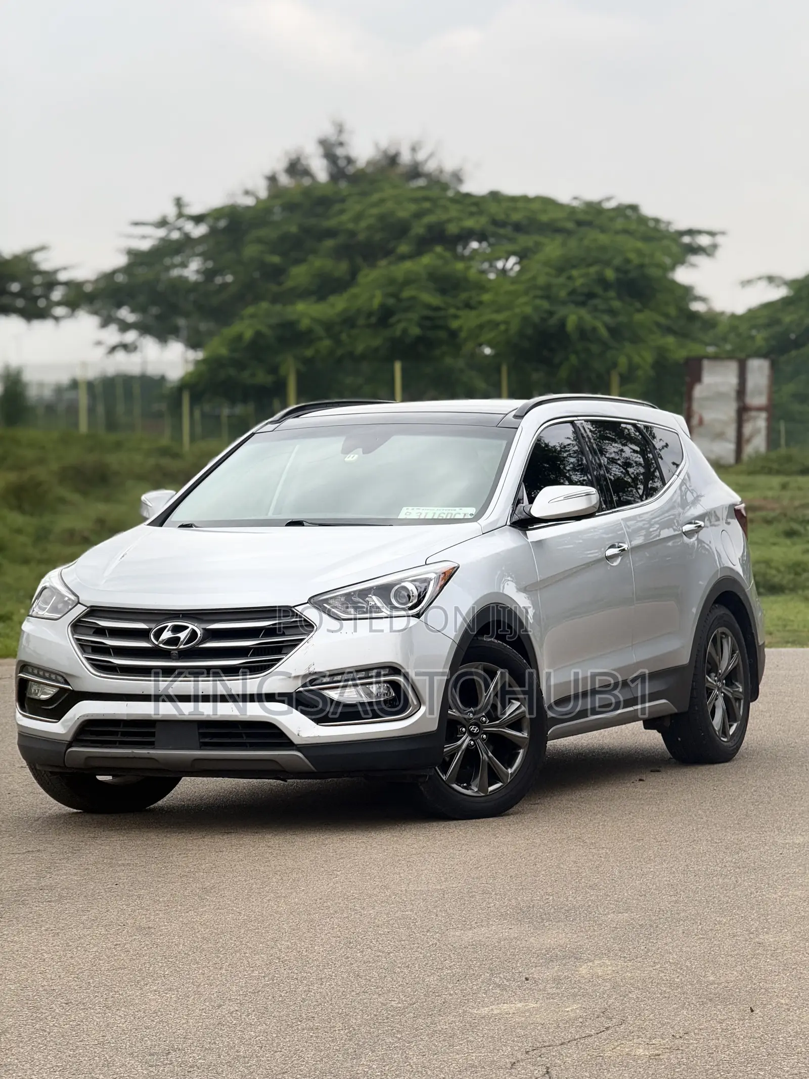 Hyundai Santa Fe Limited w/Saddle Interior 4dr SUV (3.3L 6cyl 6A) 2015