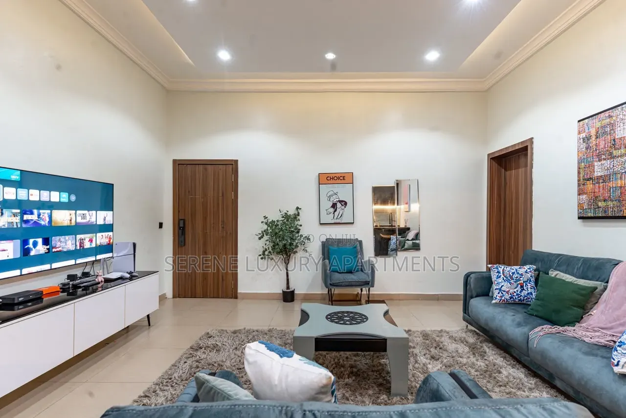 Spacious and Luxury One Bedroom Apartment With Ps5 Balcony Board Games