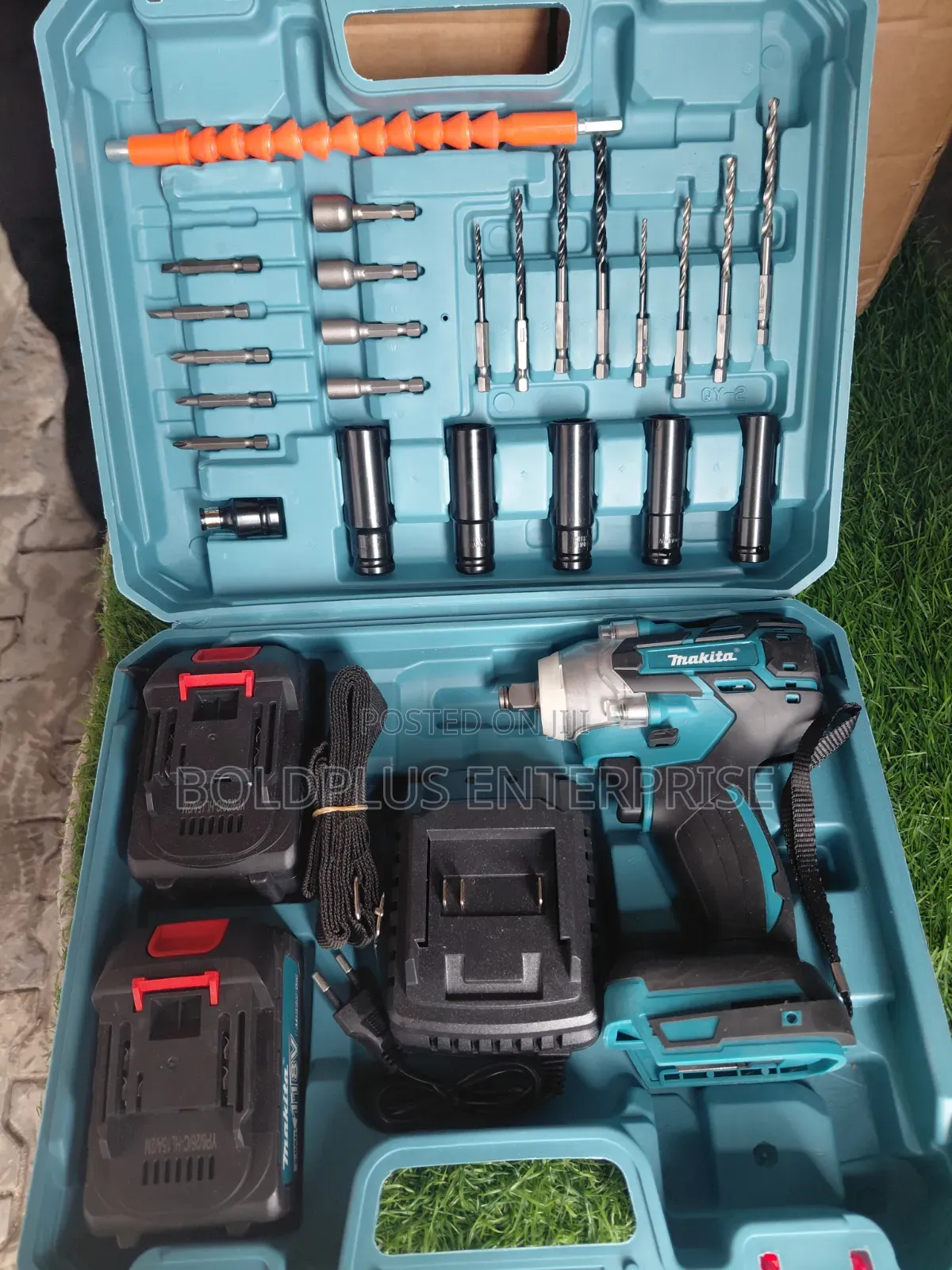 Makita 118 Volt Battery Impact Wrench