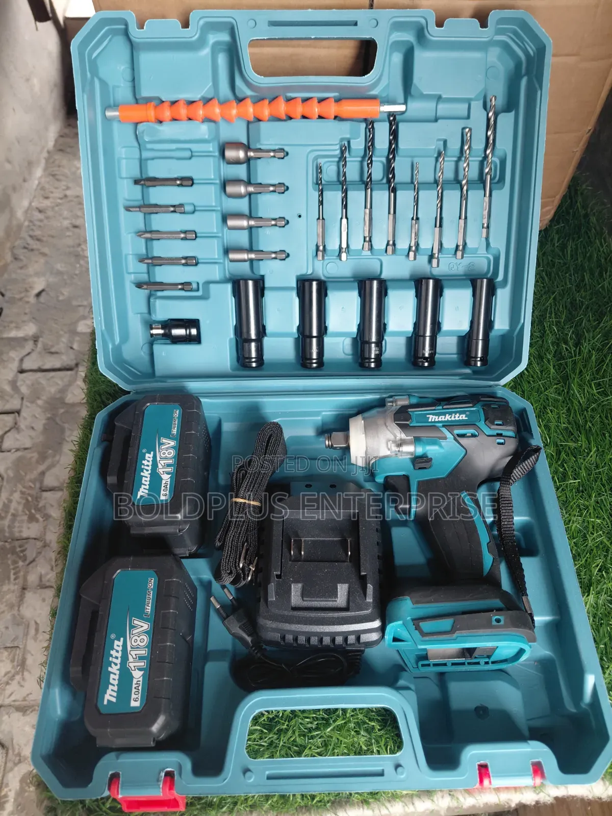 Makita 118 Volt Battery Impact Wrench