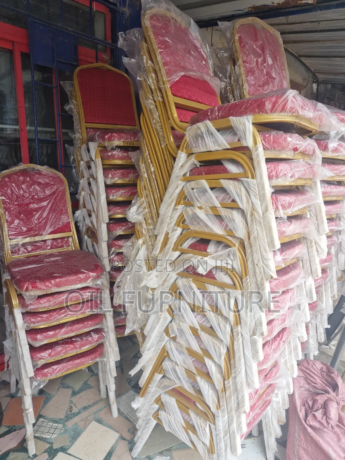 Heavy Duty Banquet Chairs / Stackable Event Church Chairs