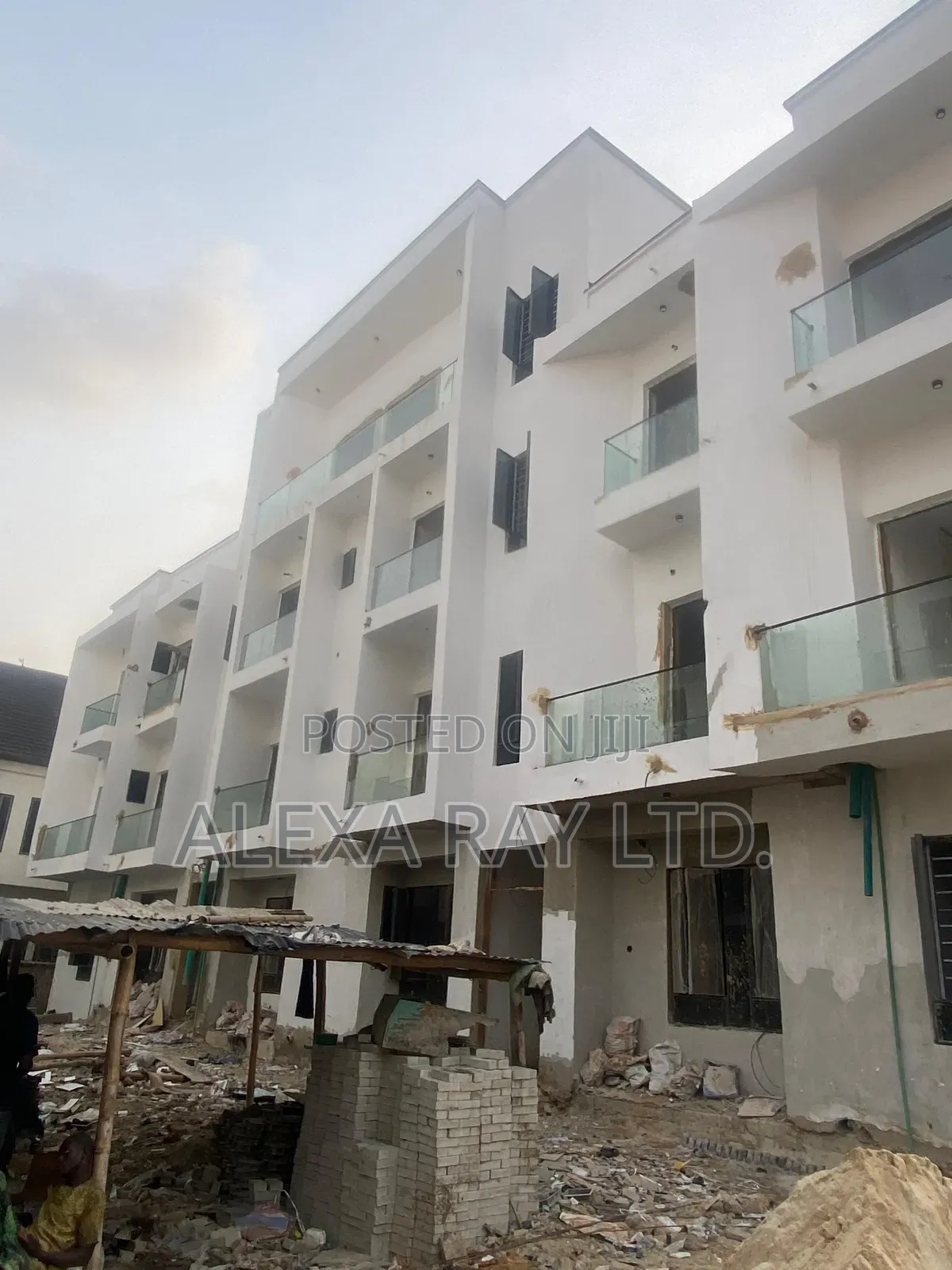 Furnished 2bdrm Apartment in VGC / Ajah for sale
