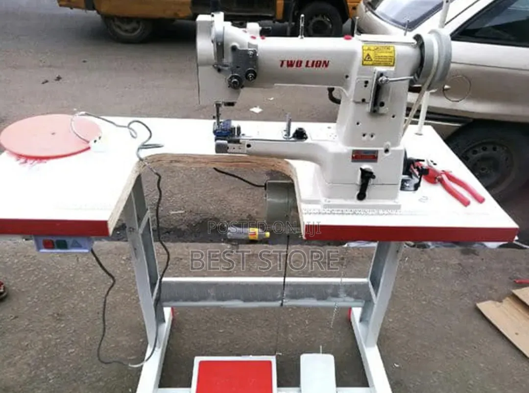 Two Lion Cylinder Bed Leather Sewing Machine
