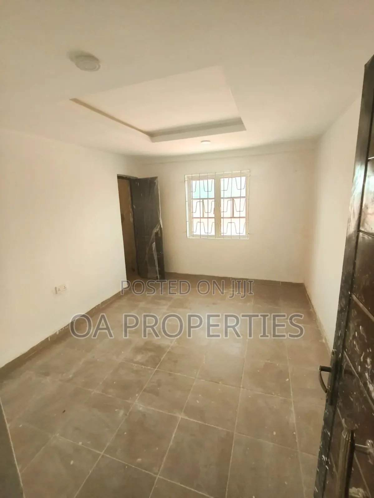 4bedroom Flat at Opp Ui, Along Ui First Gate, Ui Ibadan. 3m/Annum
