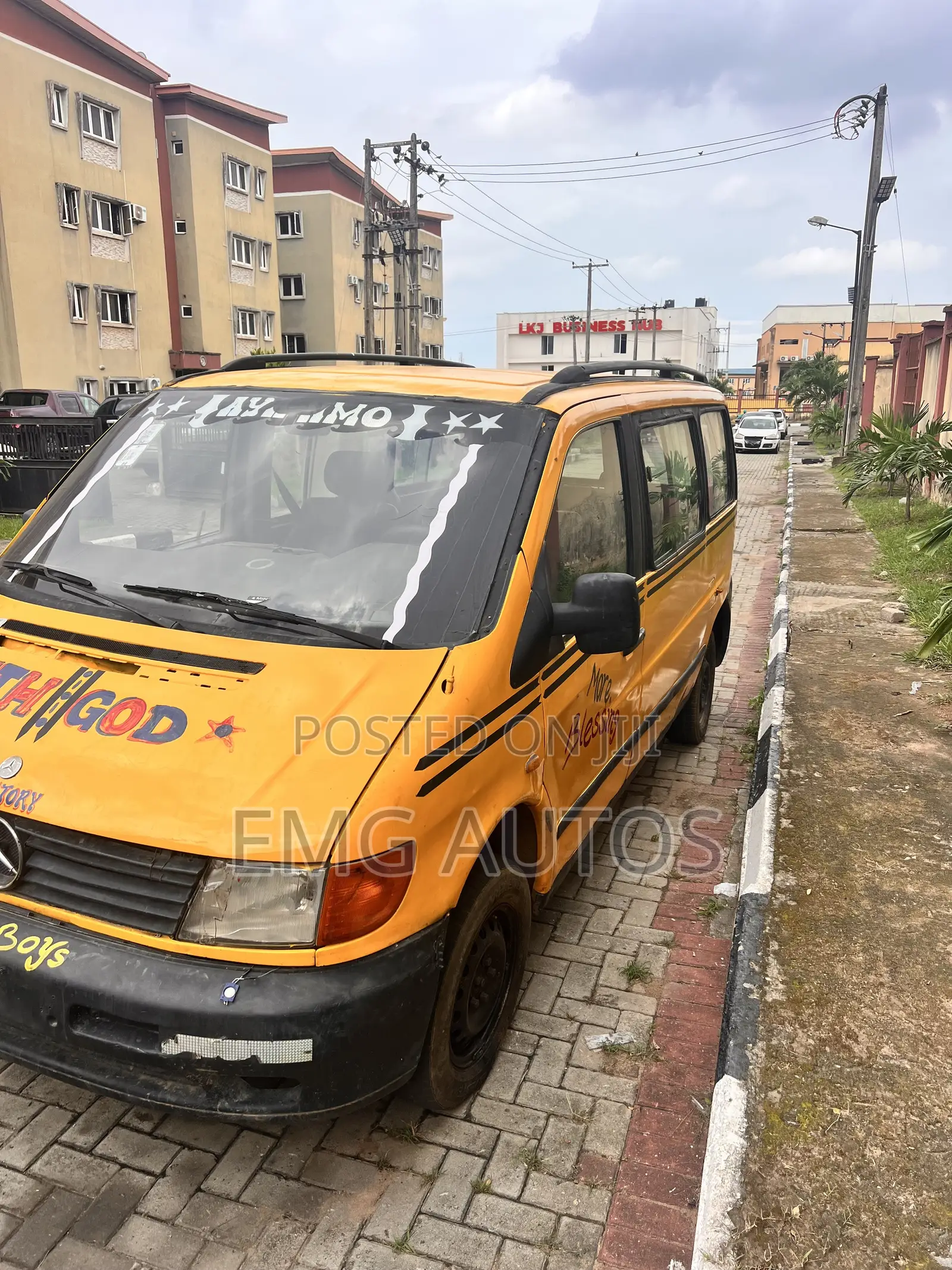 Mercedes-Benz Vito 2004 Yellow