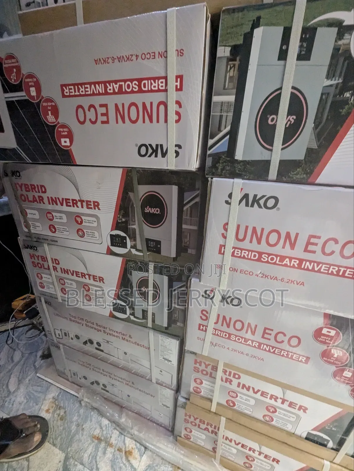 Sako 4.2kw 24v Hybrid Solar Inverters Available in Stock.
