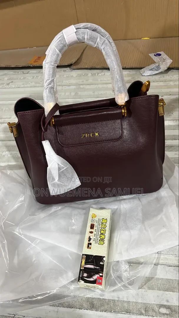 High Quality Leather Handbags for Classy Women