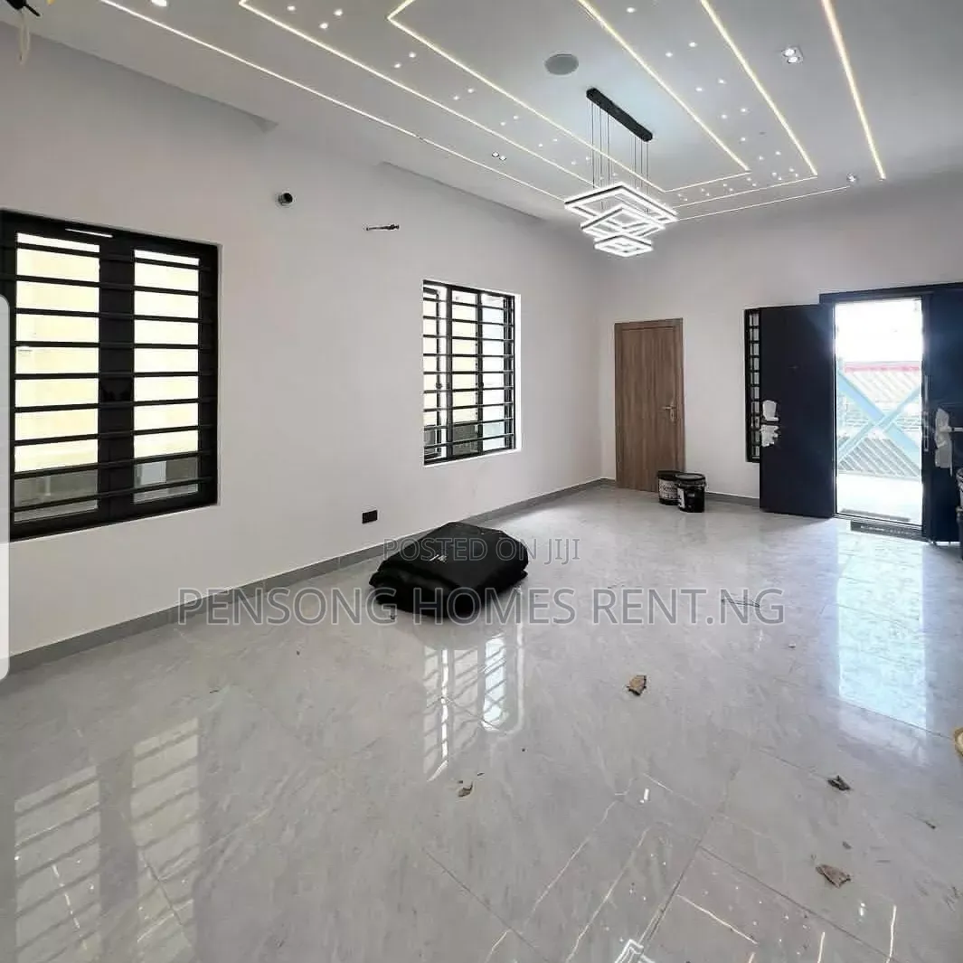 4bdrm Duplex in Lekki Palm, Ado / Ajah for rent