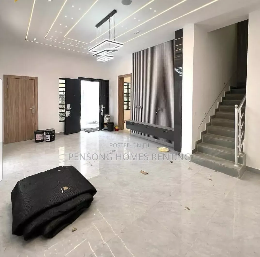 4bdrm Duplex in Lekki Palm, Ado / Ajah for rent