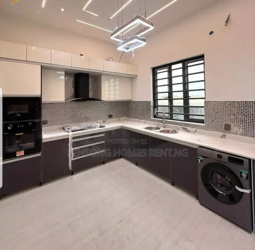 4bdrm Duplex in Lekki Palm, Ado / Ajah for rent