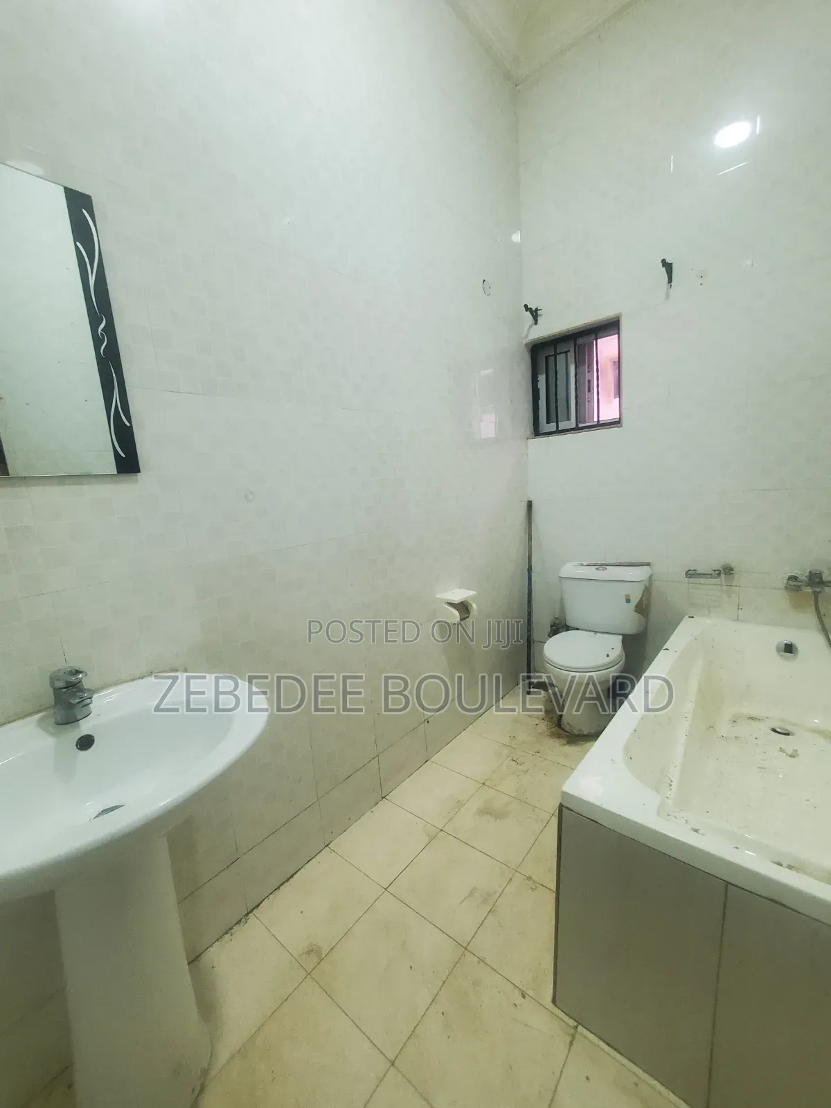 3bdrm Block of Flats in Gudu for rent