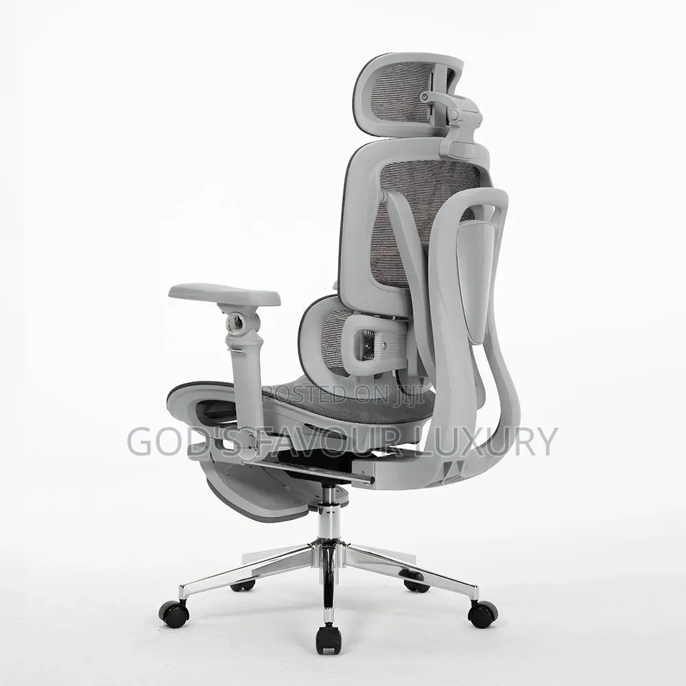 Ergonomic Office Swivel Mesh Chair With Massage.