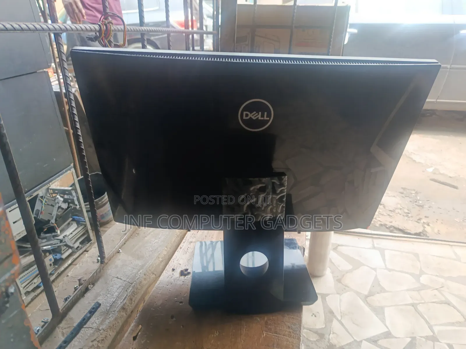 Desktop Computer Dell Inspiron 24 5000 8GB Intel Core i5 SSD 256GB