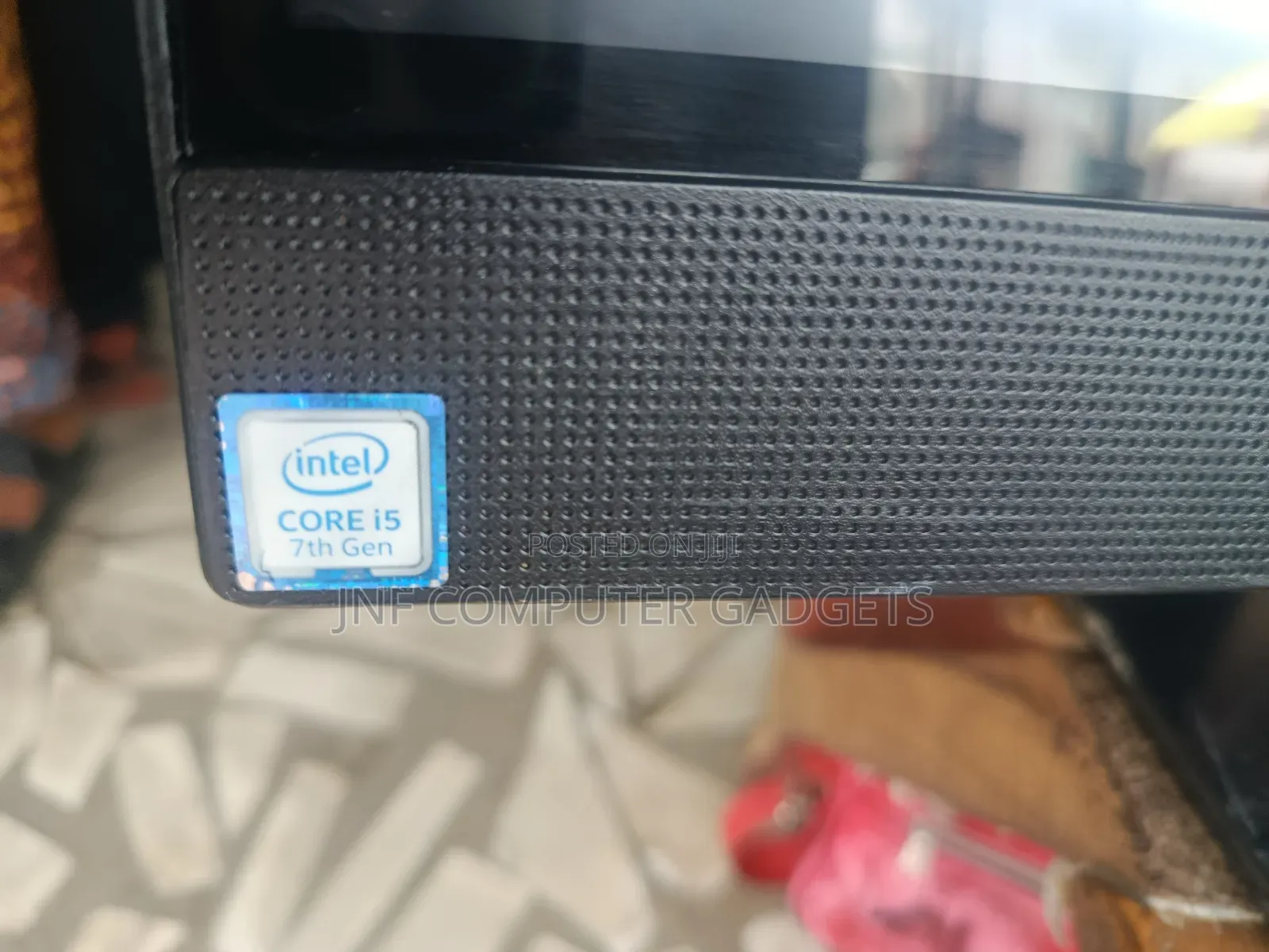 Desktop Computer Dell Inspiron 24 5000 8GB Intel Core i5 SSD 256GB