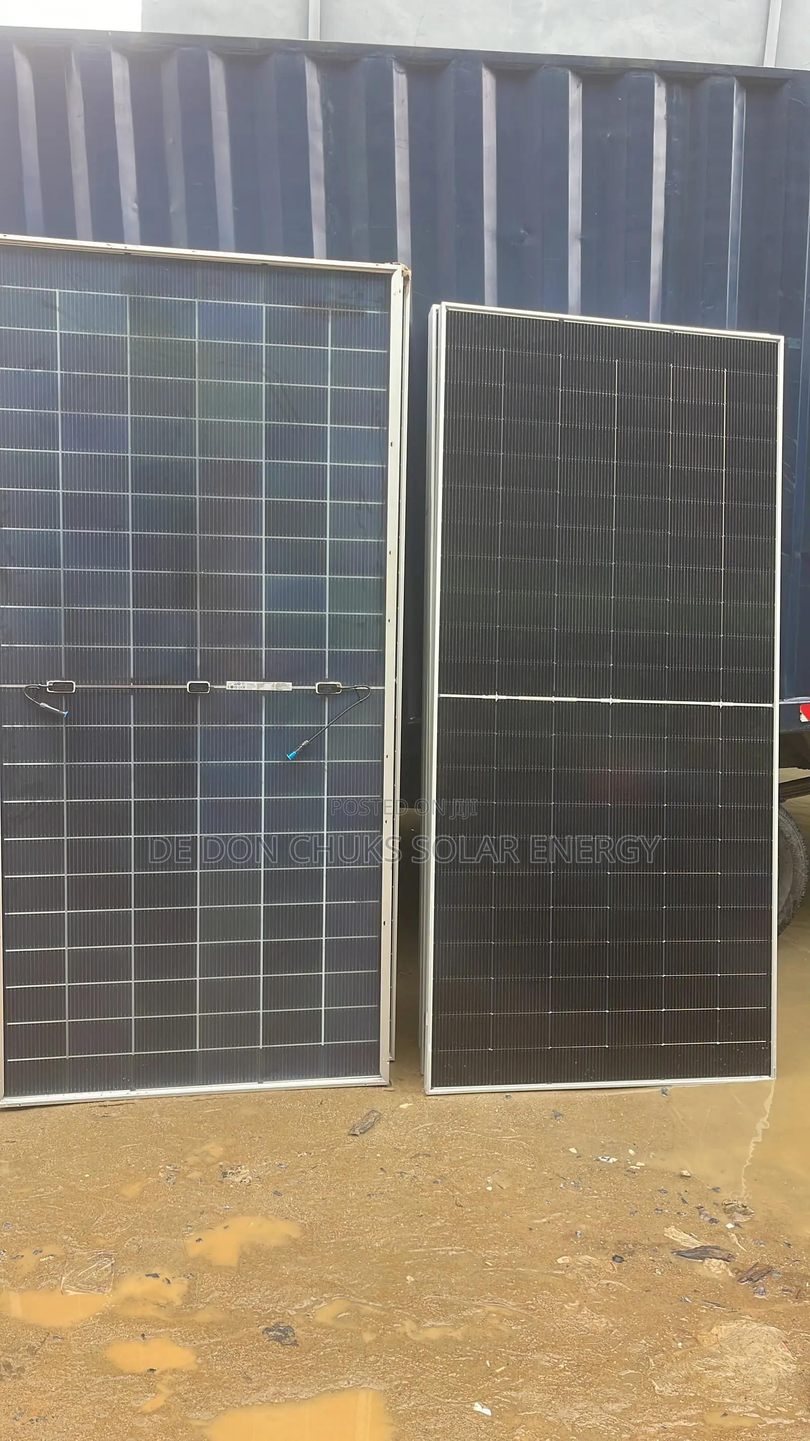 700w Jinko Panel