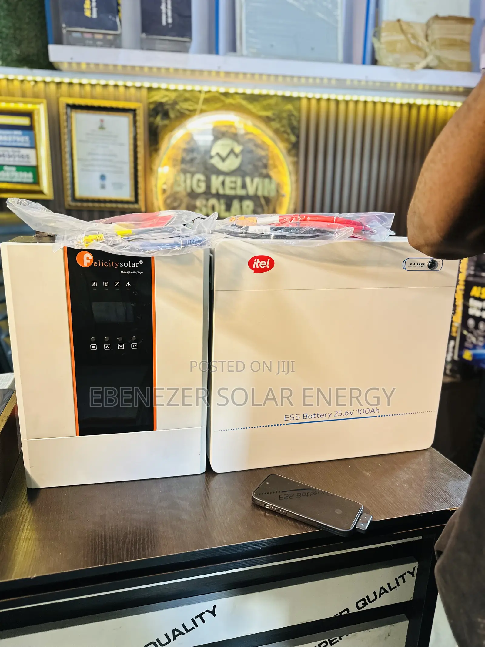 5kwh Itel Lithium Battery/3kva Inverter/ 4pics 600w Panels Full Setup