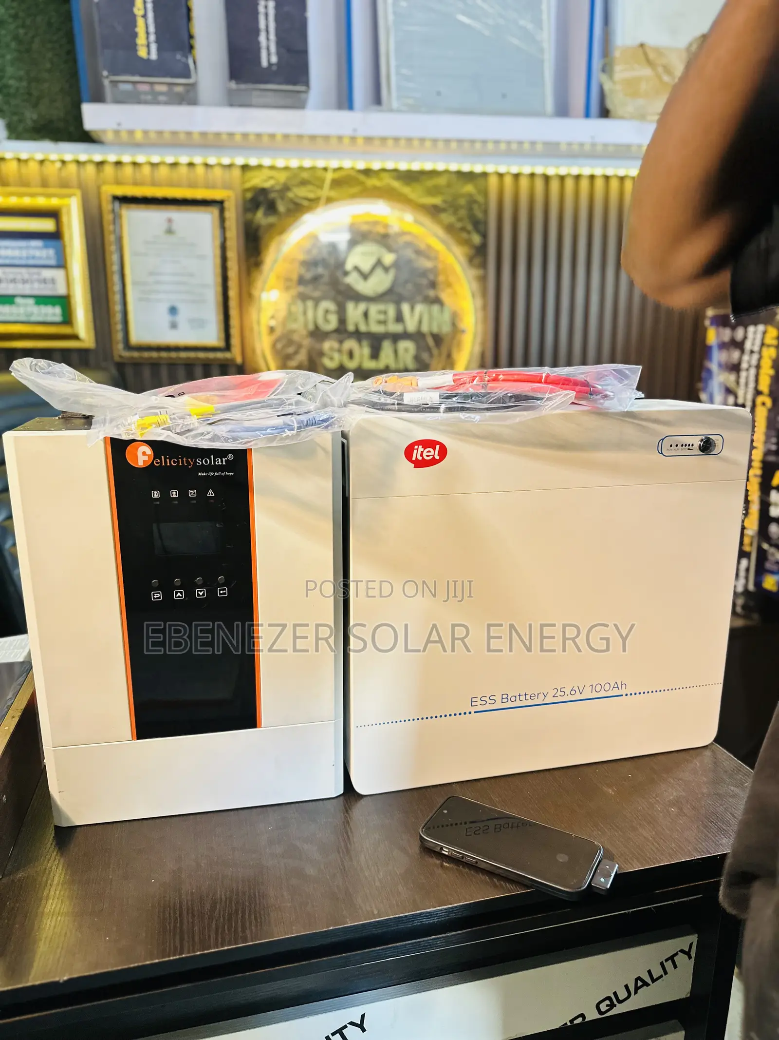 5kwh Itel Lithium Battery/3kva Inverter/ 4pics 600w Panels Full Setup