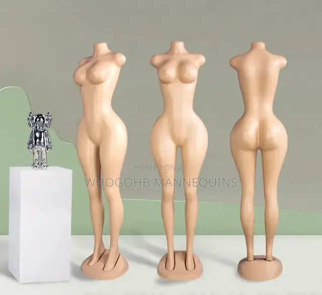 Round Hips BBL Plastic Female Mannequin
