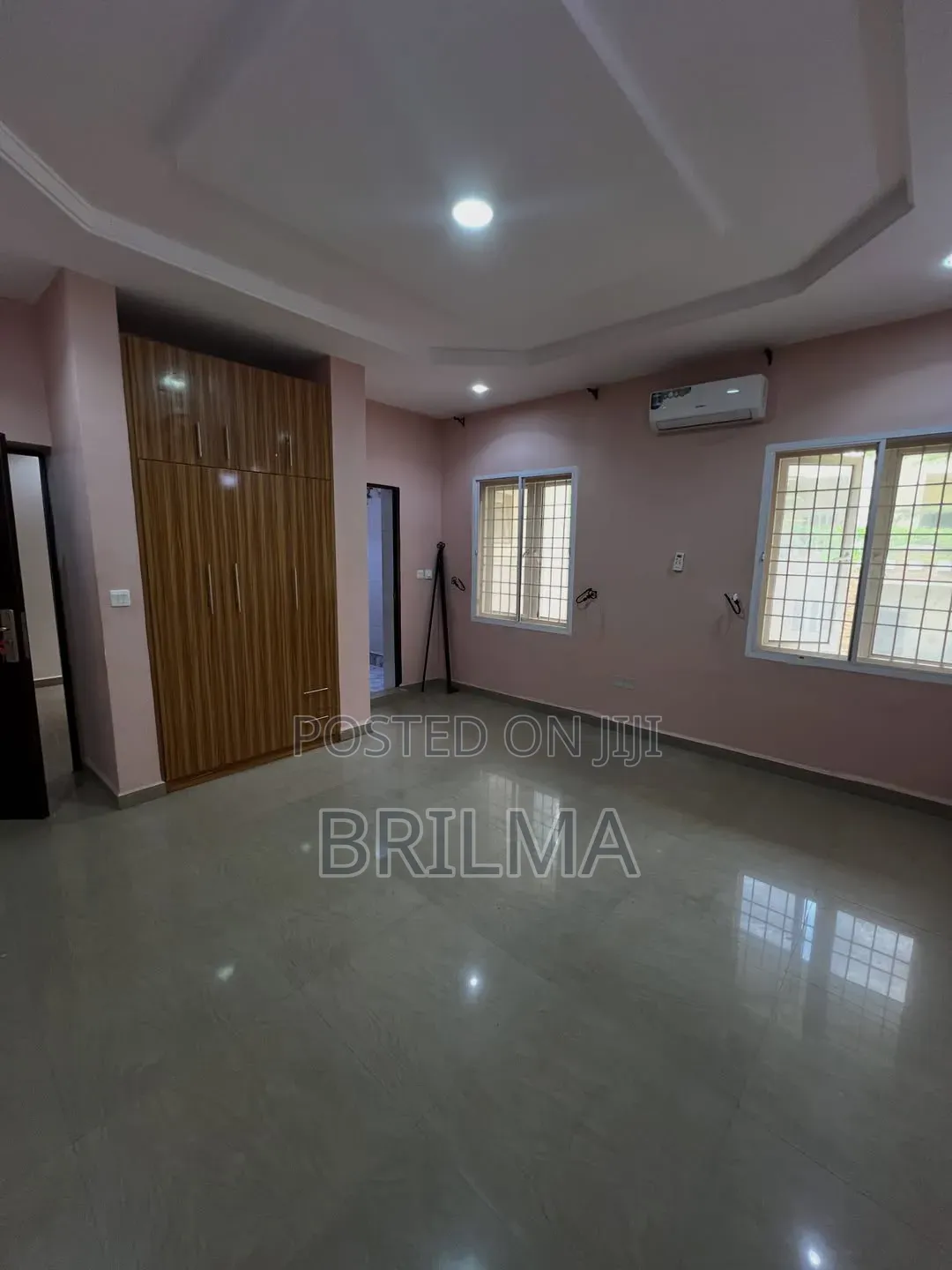 4bdrm Duplex in Apo Resettlement for rent