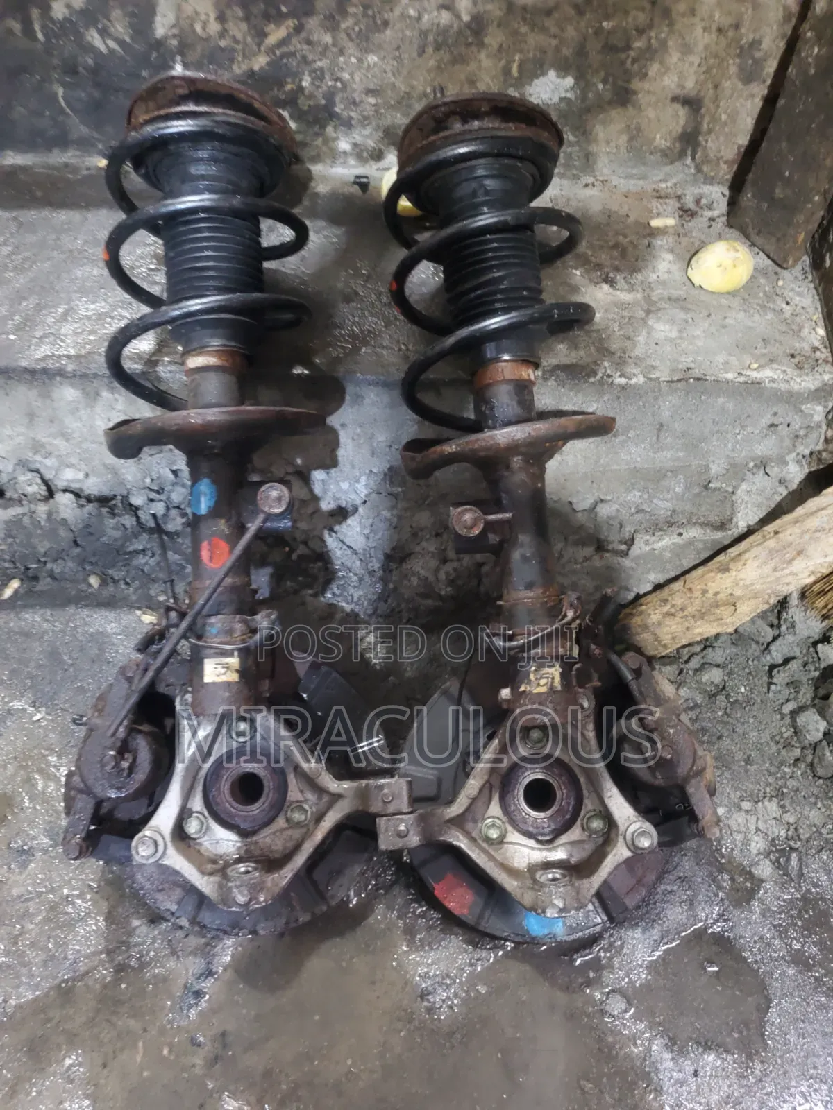 Suzuki Kizashi Shock Absorber