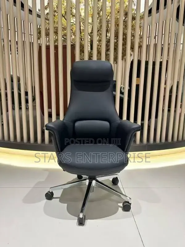 Office Chair / Swivel Chair