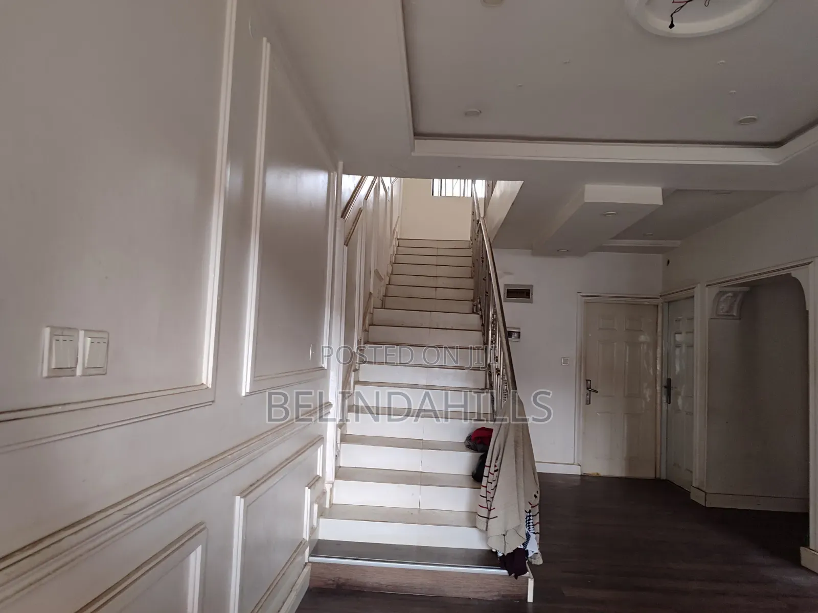 5bdrm Duplex in Wuse 2 for sale