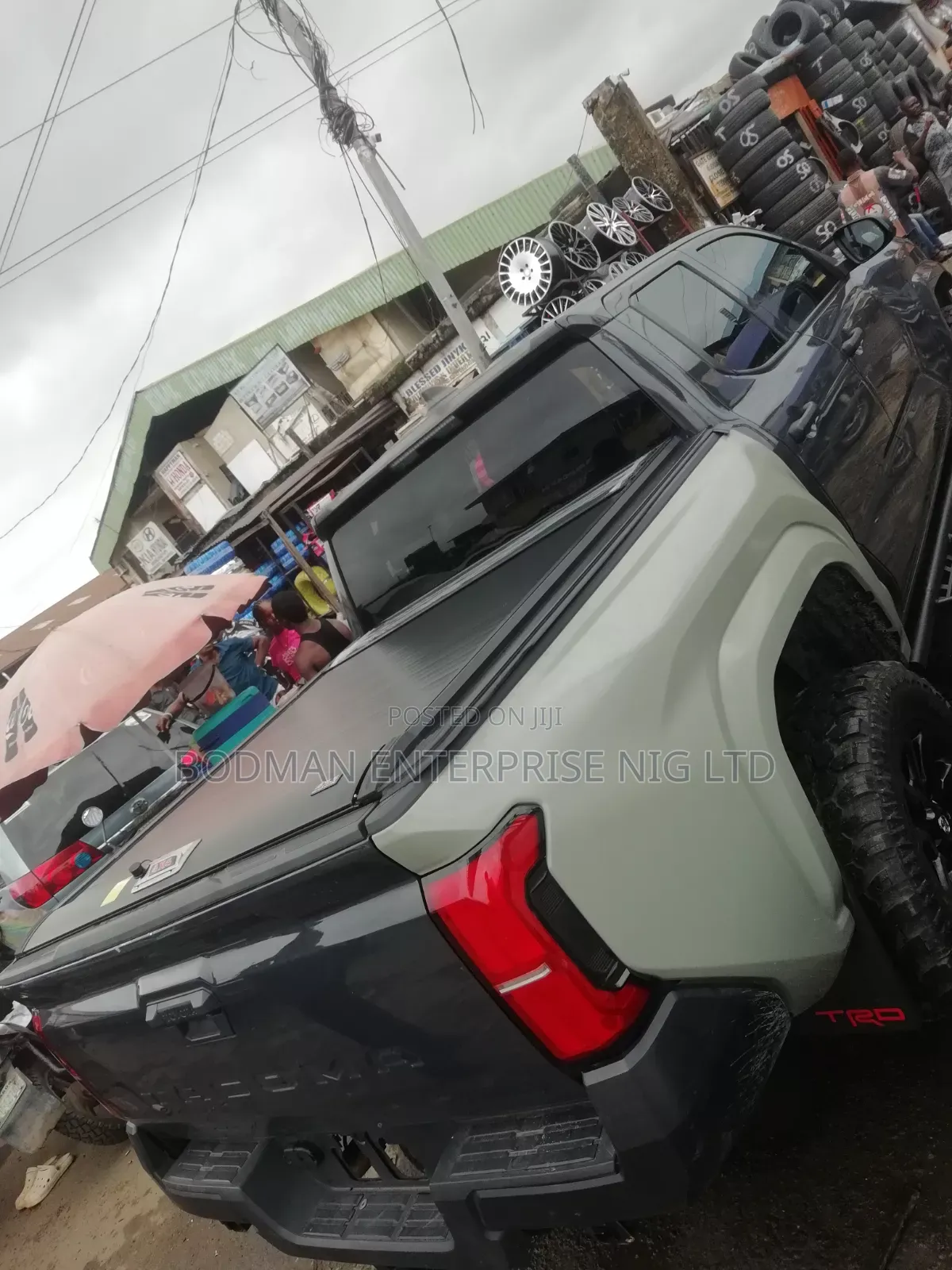 Manual Retractable Boot Cover for Toyota Tacoma 2024 Model $$#8