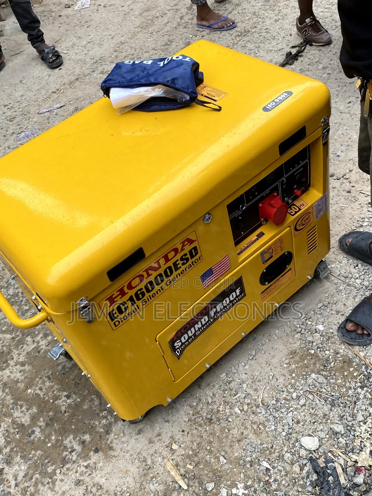 12.5kva Honda Ec16000esd Diesel Generator With Silent Canopy