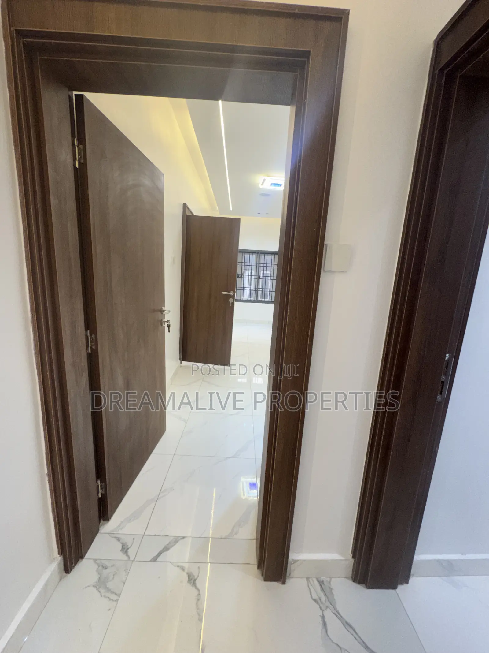 3bdrm Apartment in Paradise, Durumi for sale