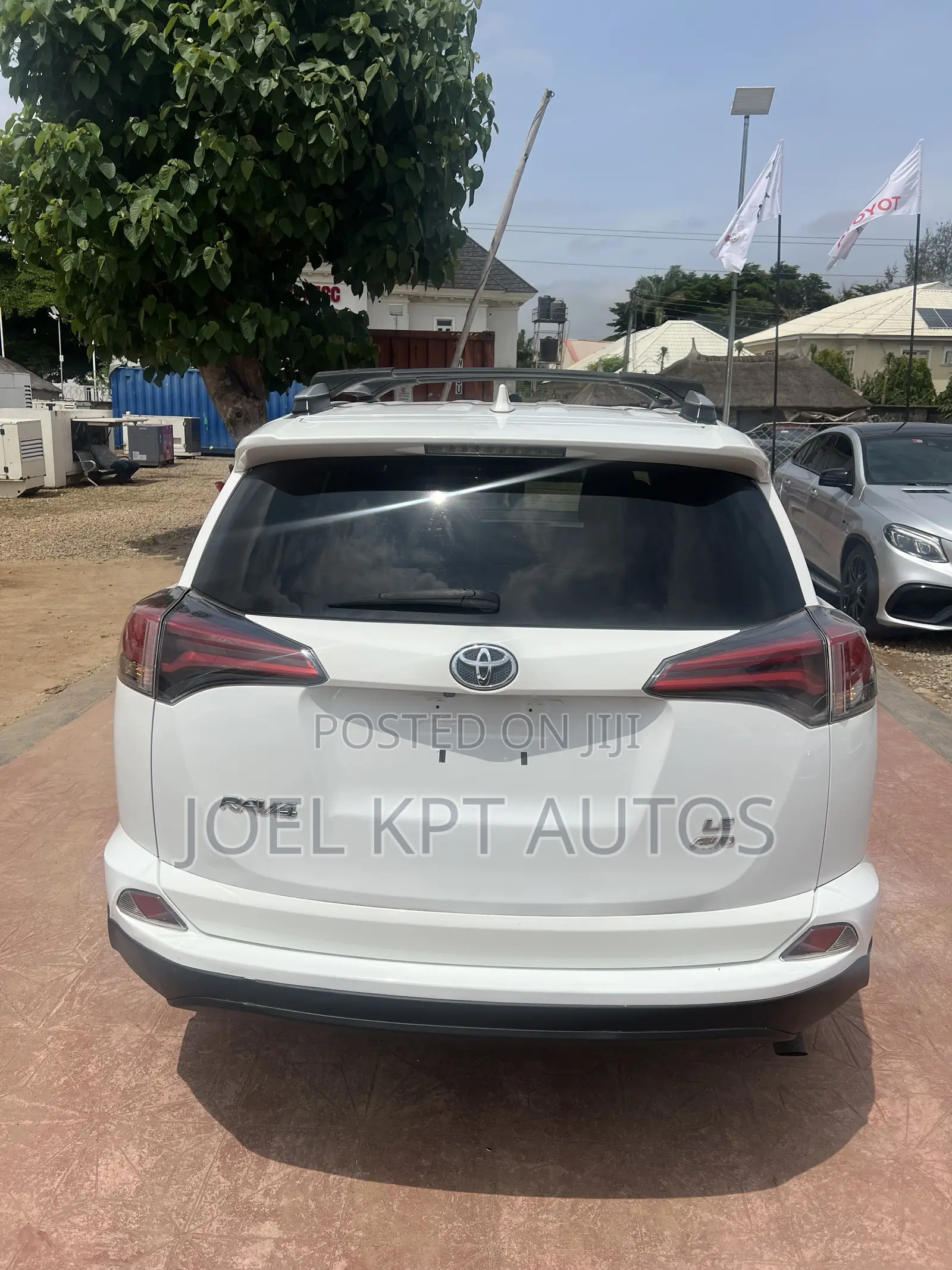 Toyota RAV4 2016 White