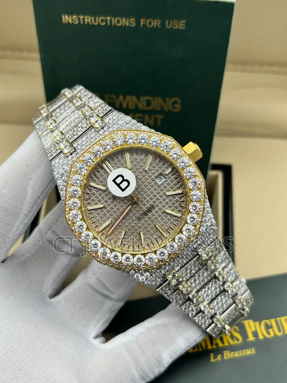 Luxury Audemars Piguet Royal Oak Zirconia Ice Out Style Watch