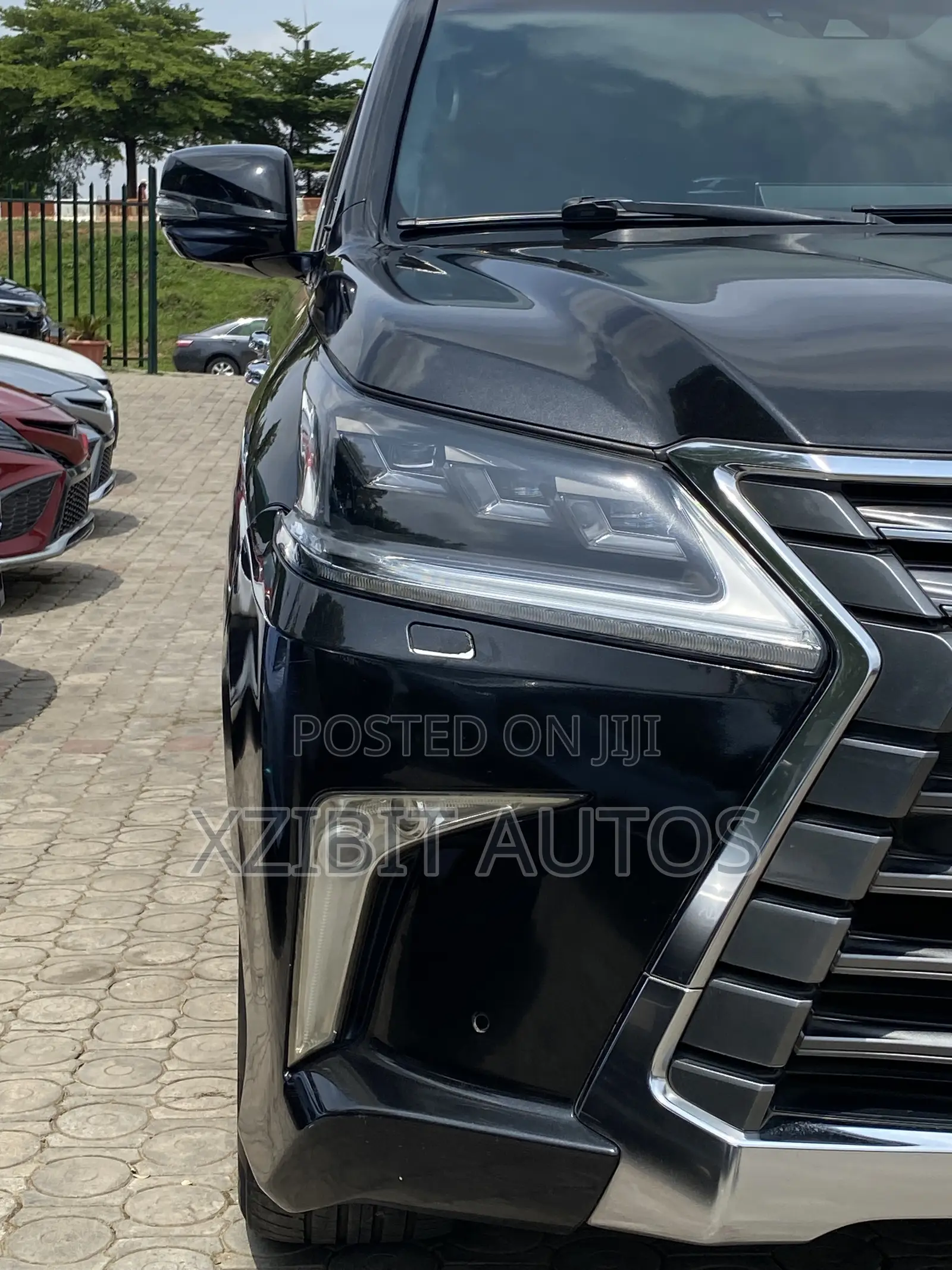 Lexus LX 570 (5 seats) AWD 2020 Black