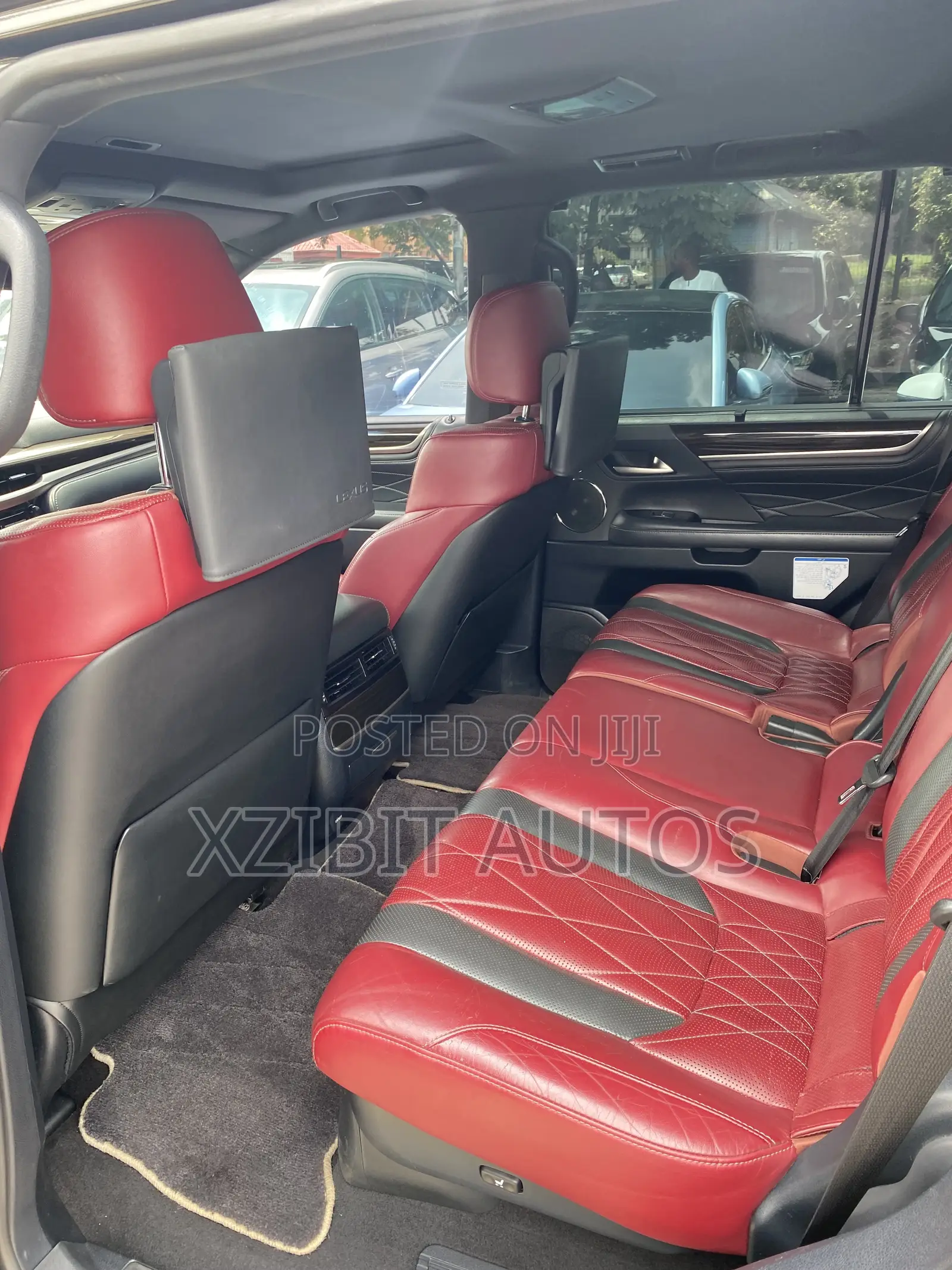 Lexus LX 570 (5 seats) AWD 2020 Black