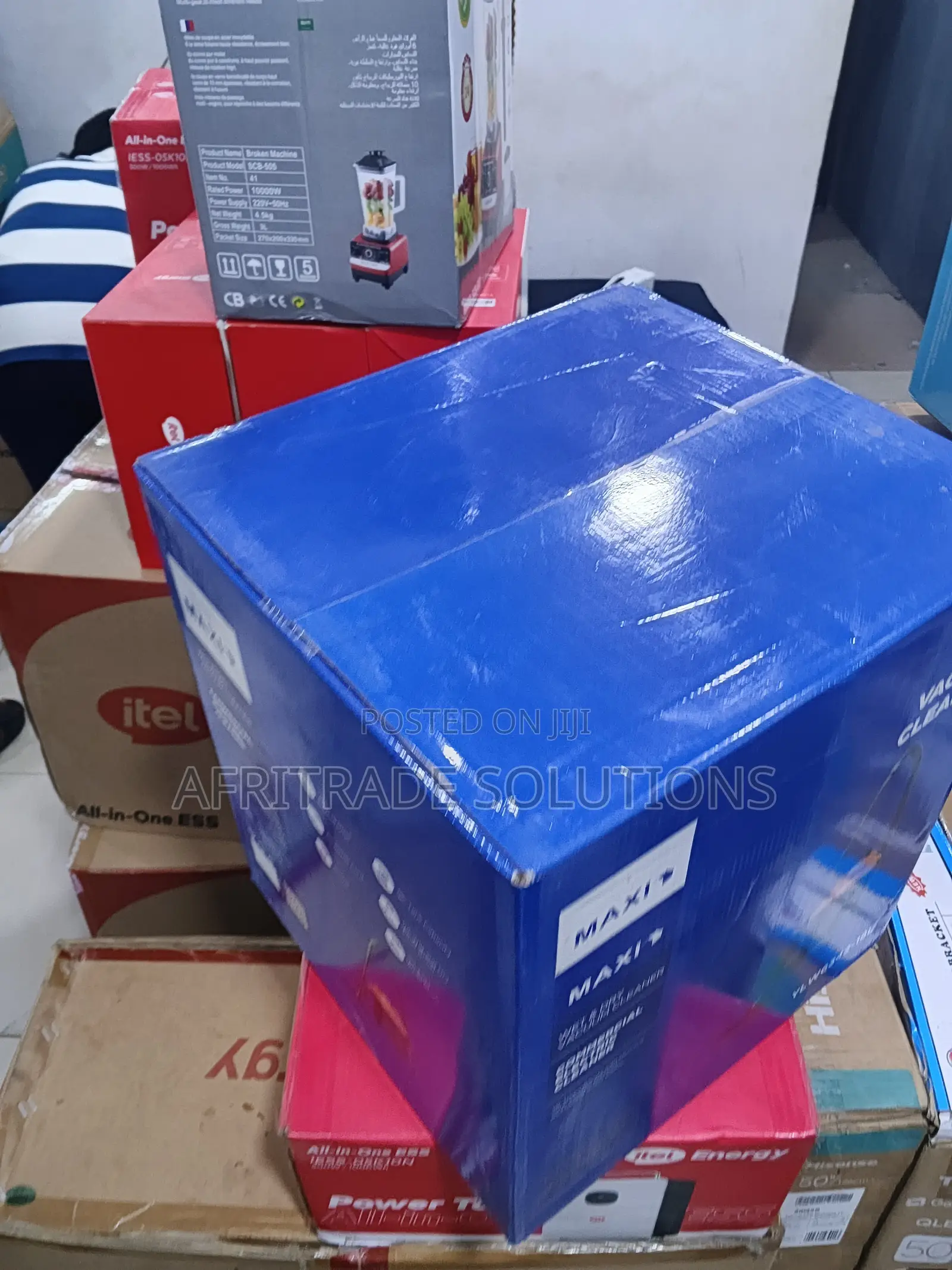 Maxi Wet Dry Vacuum Cleaner With Blower 18l