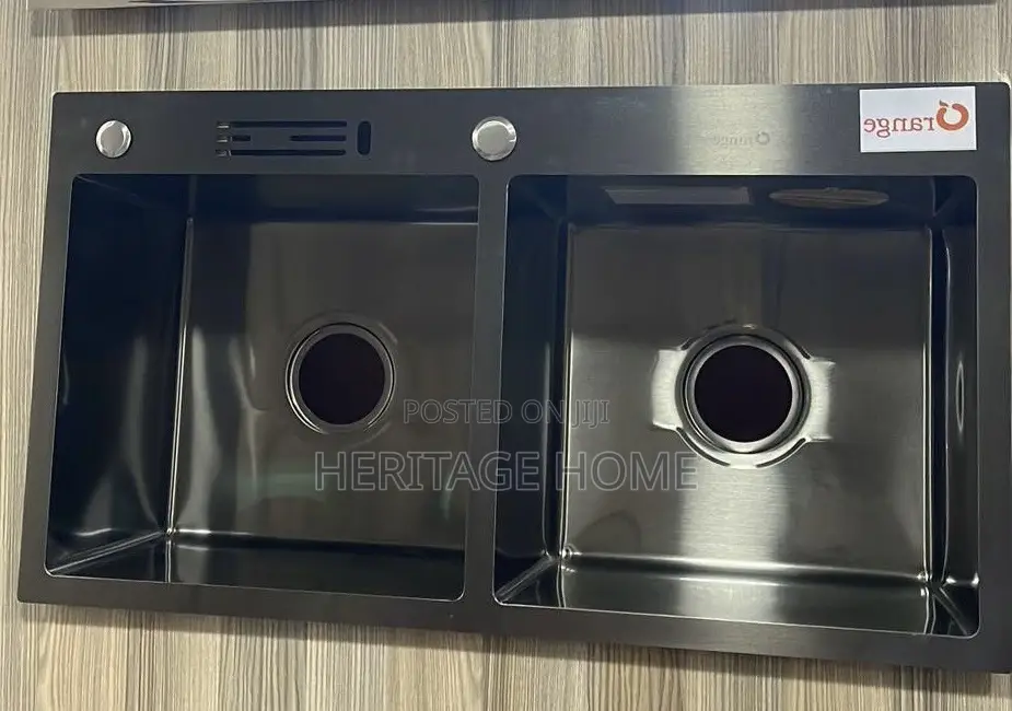 82x45cm Kitchen Sink (Black)