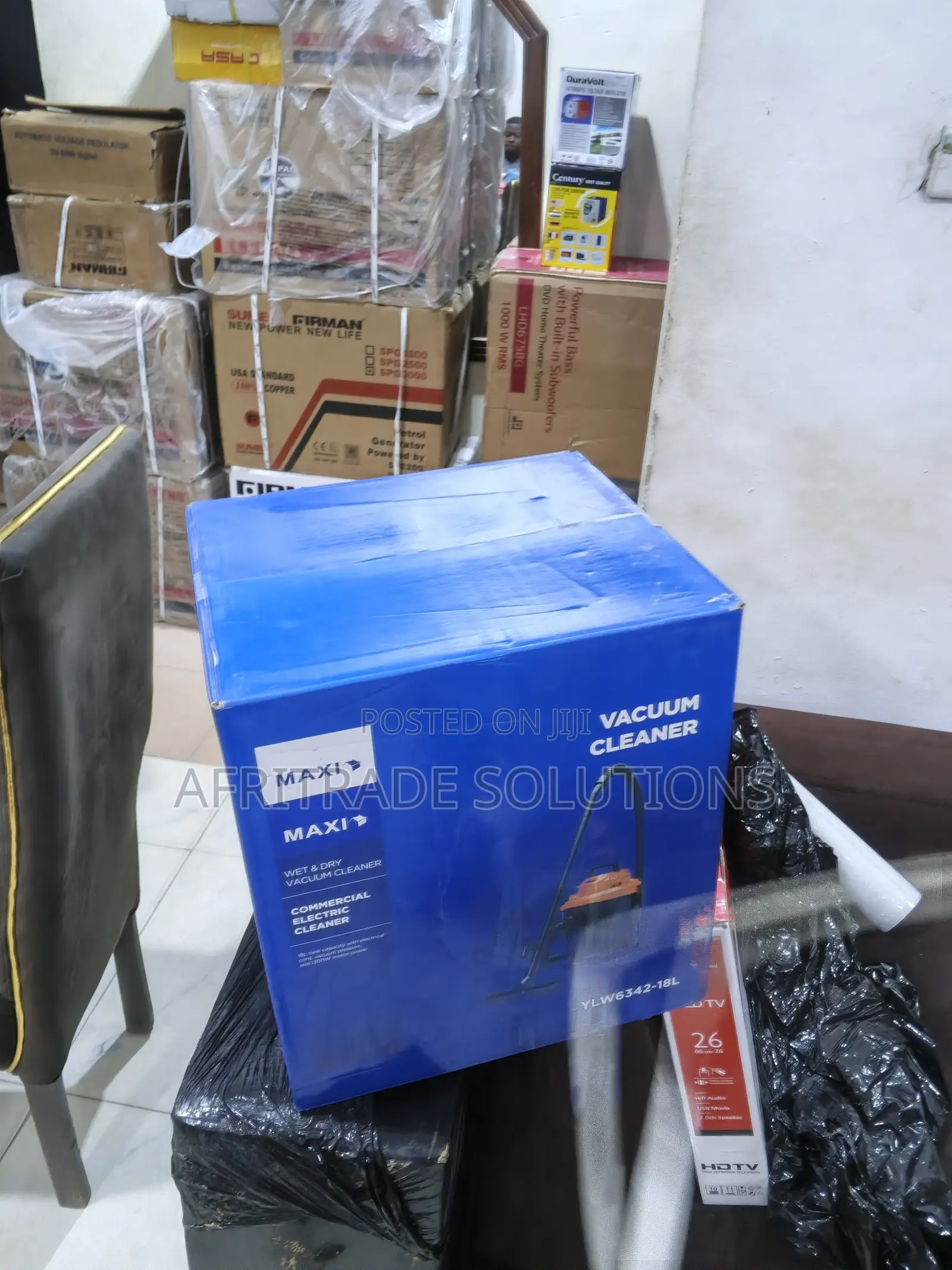 Maxi Wet Dry Vacuum Cleaner With Wheels