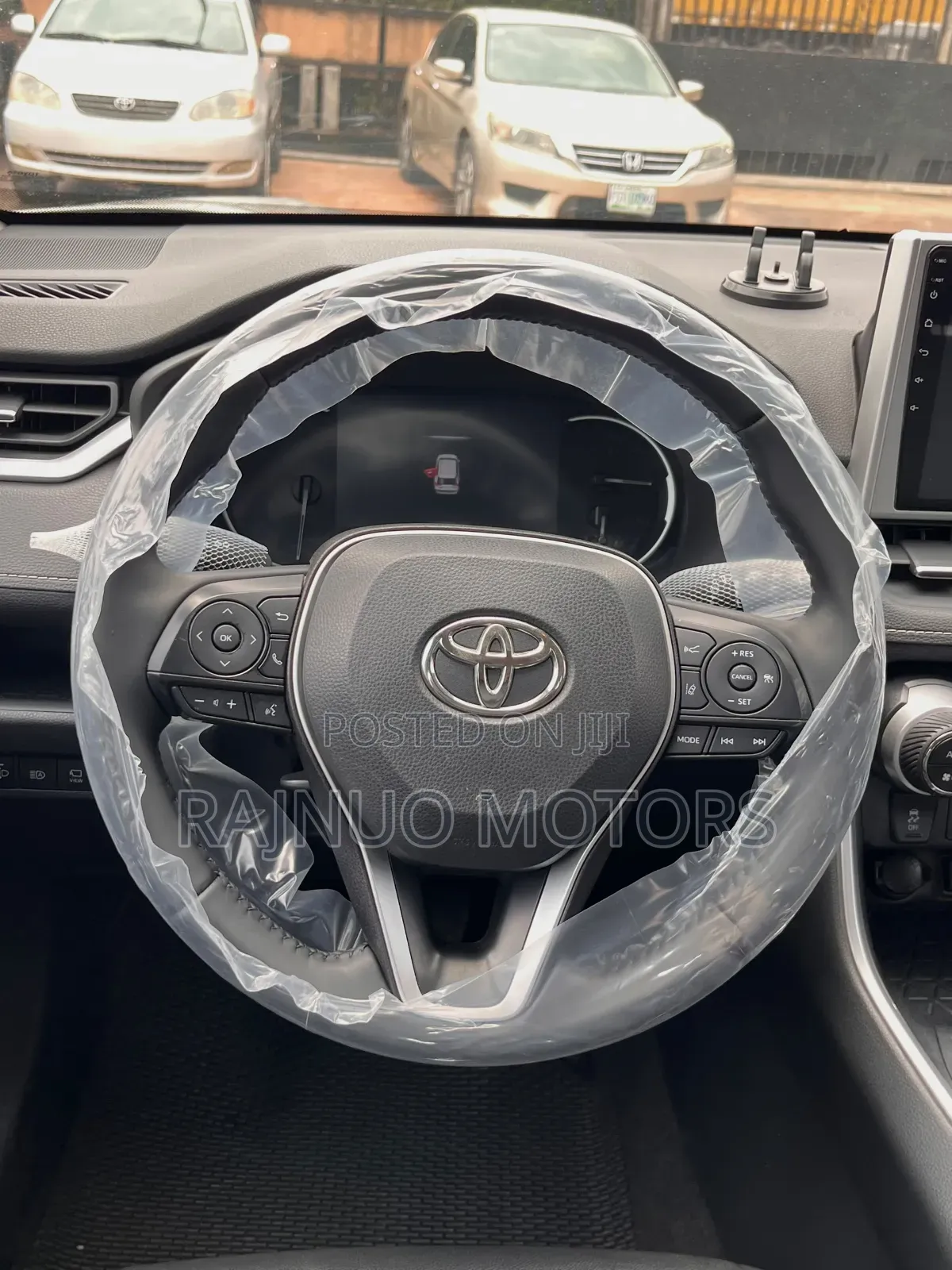 Toyota RAV4 2023 White
