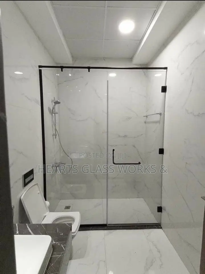 Shower Cubicle Installed Tempered Safety Glass