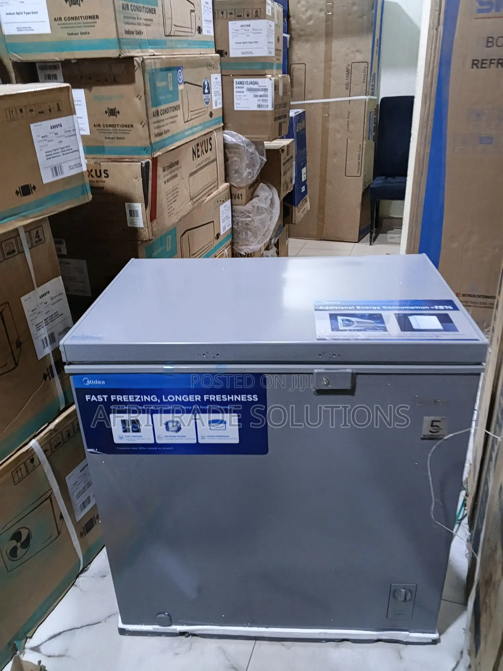 Midea 198l Energy Efficient Deep Freezer