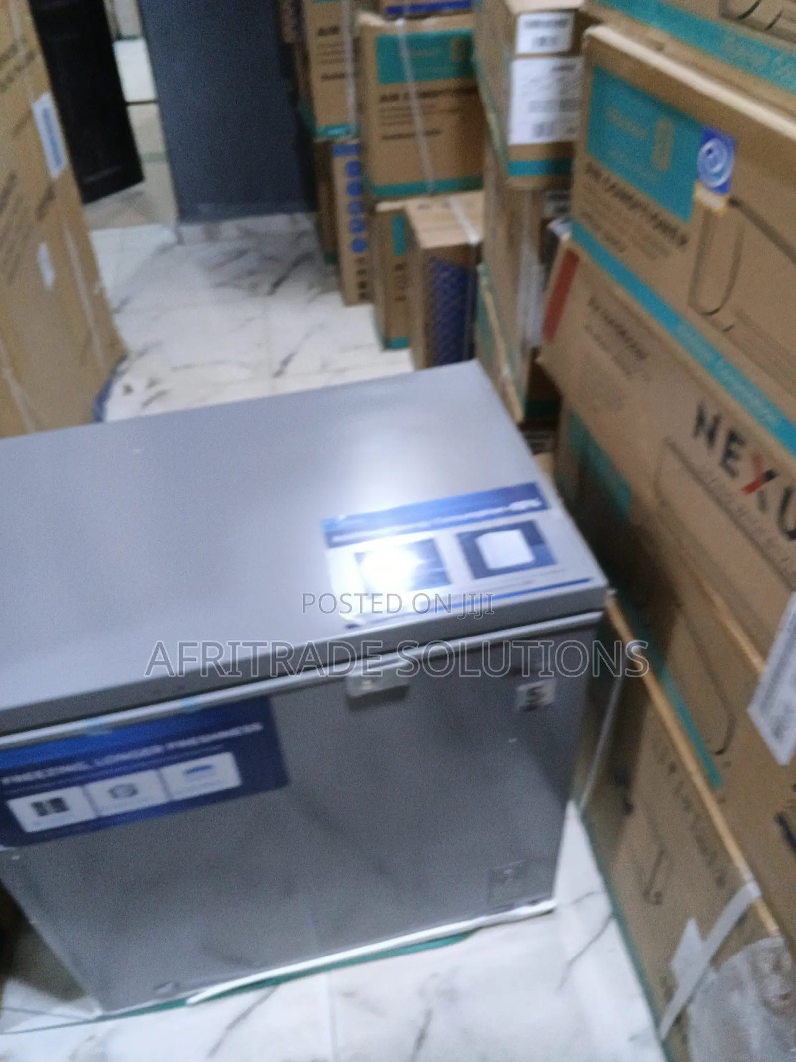 Keep Food Fresher Longer With Midea 198l Chest Freezer