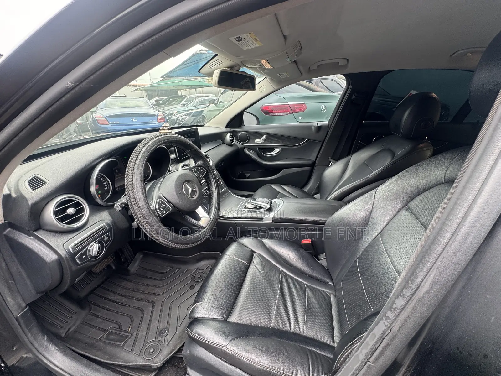 Mercedes-Benz C300 2016 Black