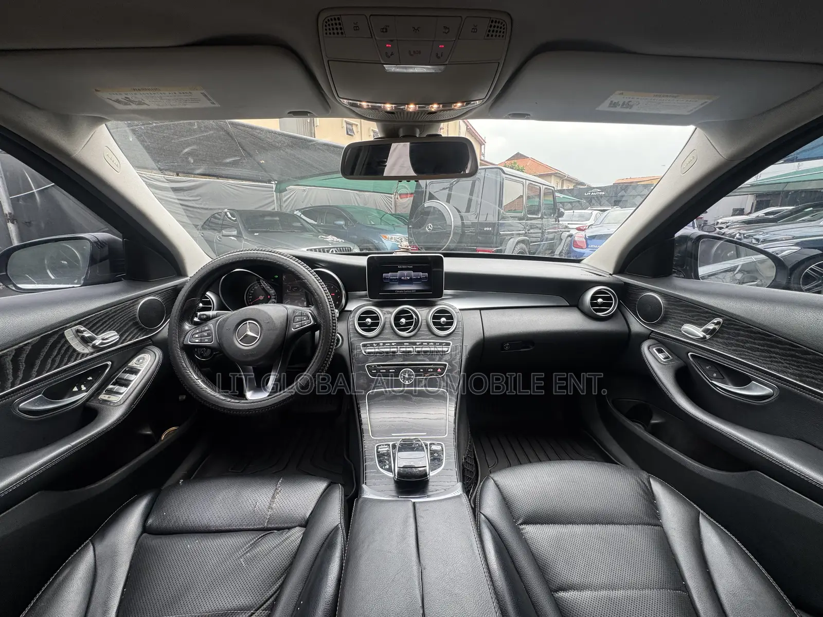 Mercedes-Benz C300 2016 Black