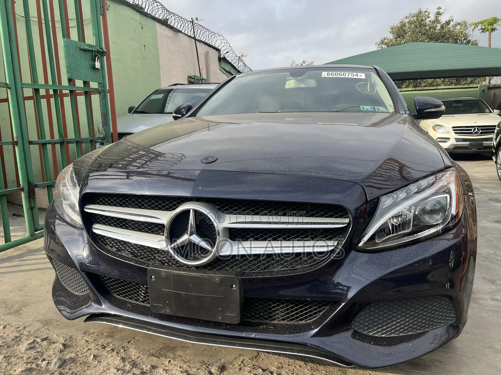 Mercedes-Benz C-Class C 300 (C205) 2016 Blue