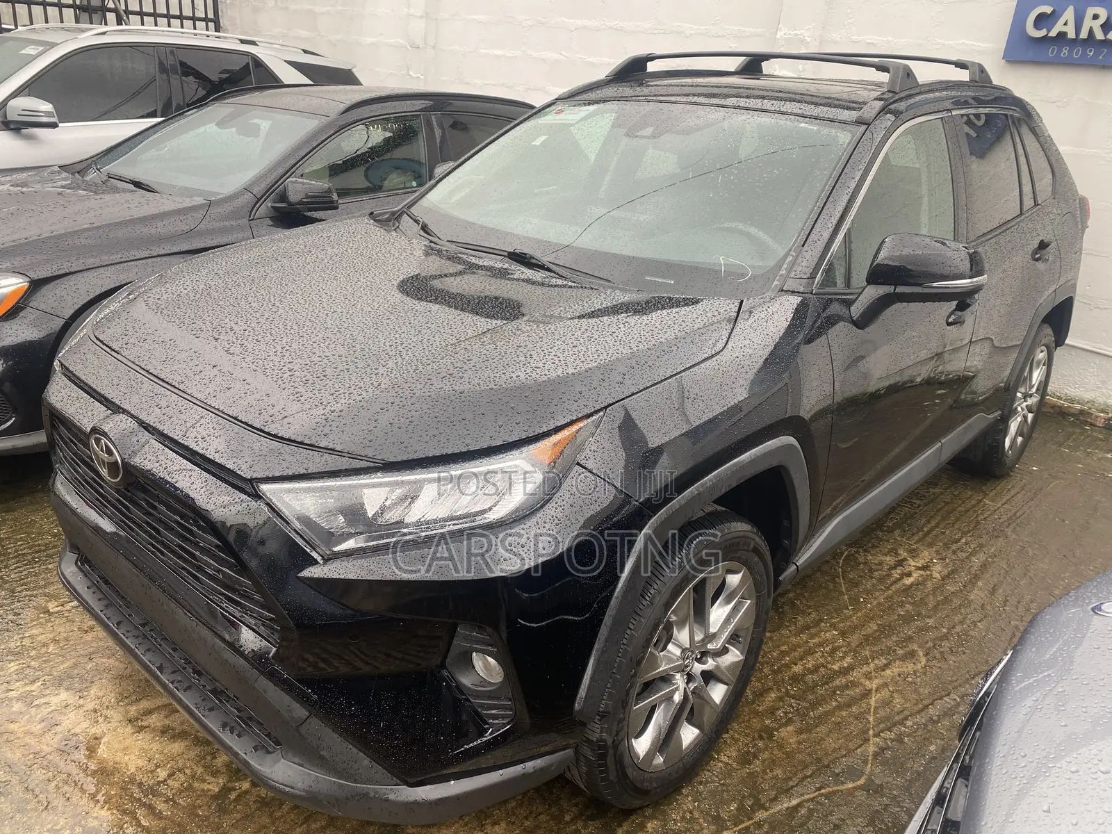 Toyota RAV4 XLE Premium AWD 2020 Black
