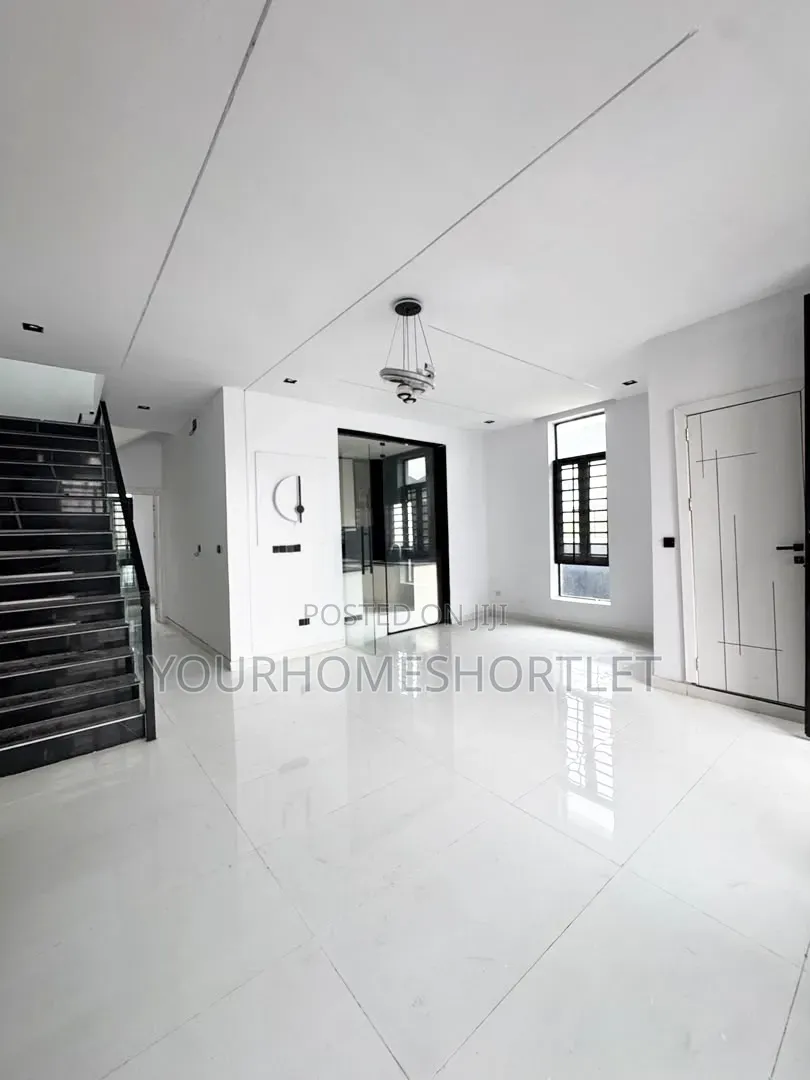 Stunning 4 Bedroom Detached Duplex With Bq